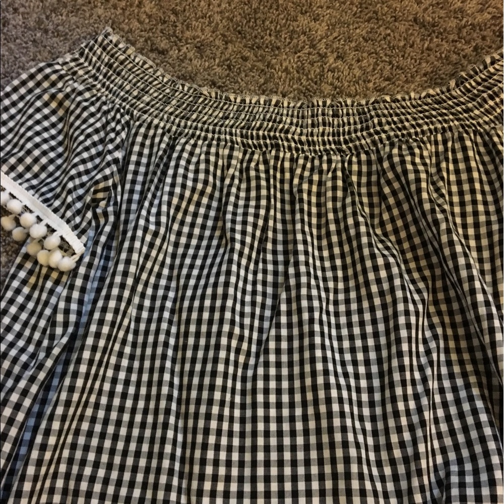 Gingham Off the shoulder top